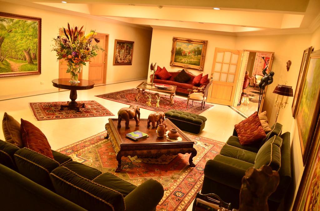 בוגוטה Hotel La Font Boutique מראה חיצוני תמונה