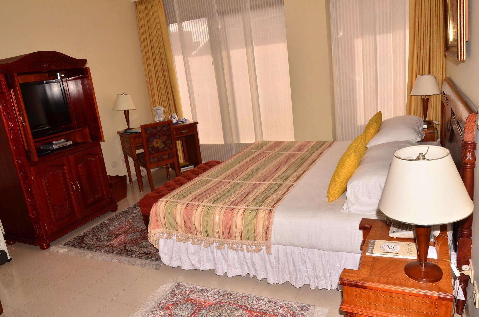 בוגוטה Hotel La Font Boutique מראה חיצוני תמונה